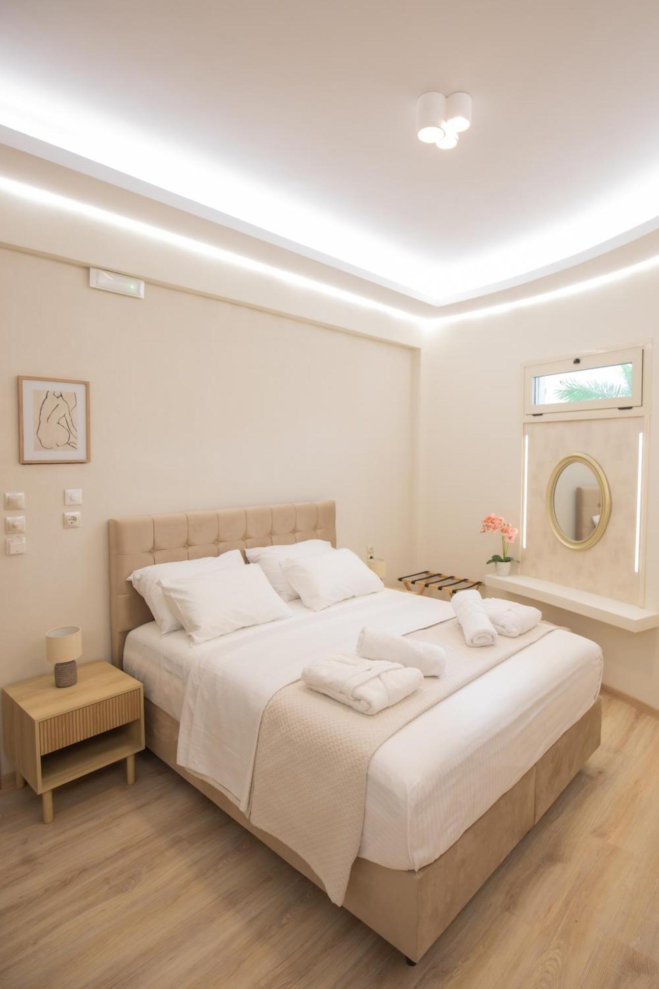 Golden City Center Suites Rhodes City Exterior foto