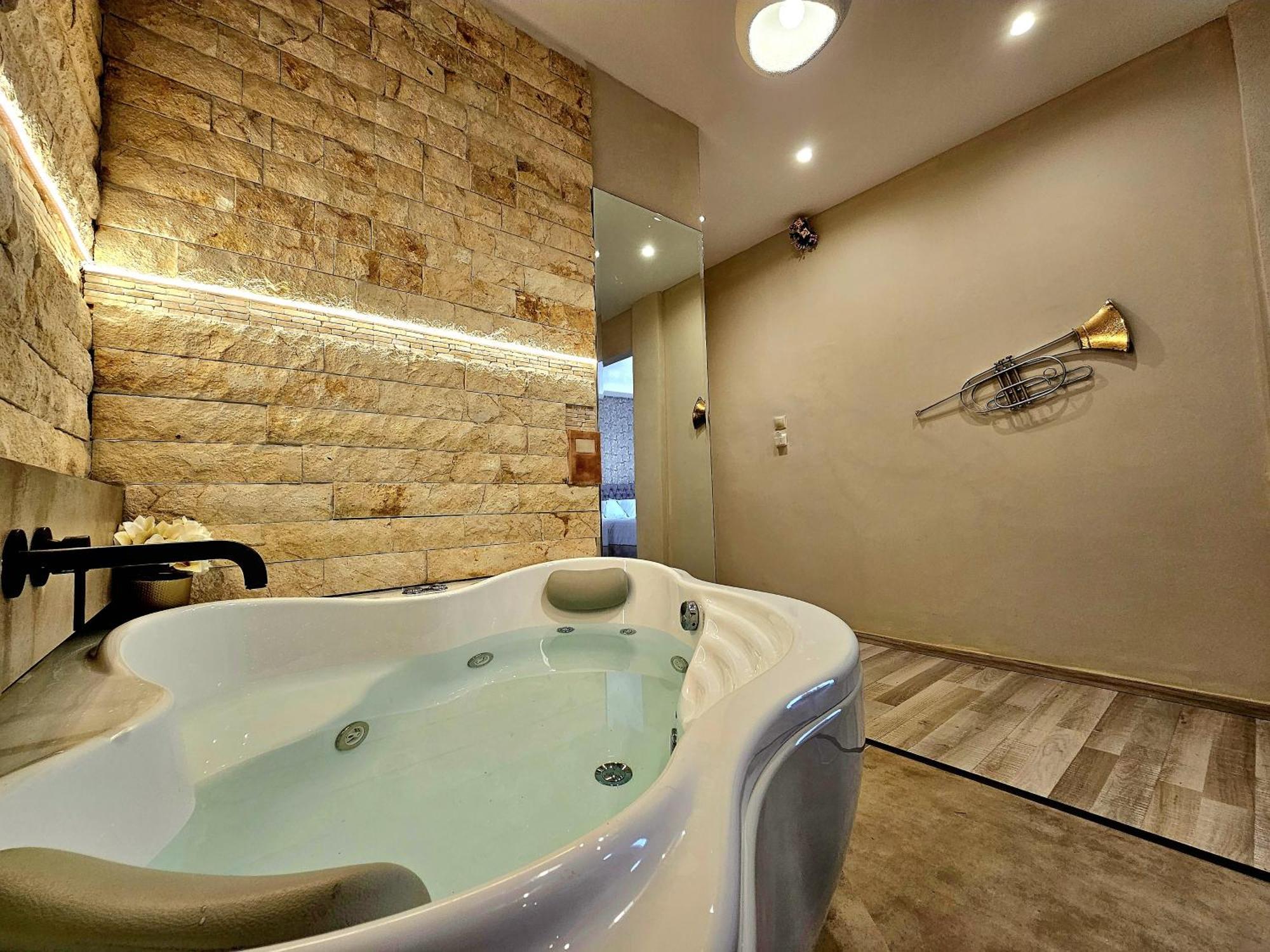 Golden City Center Suites Rhodes City Exterior foto